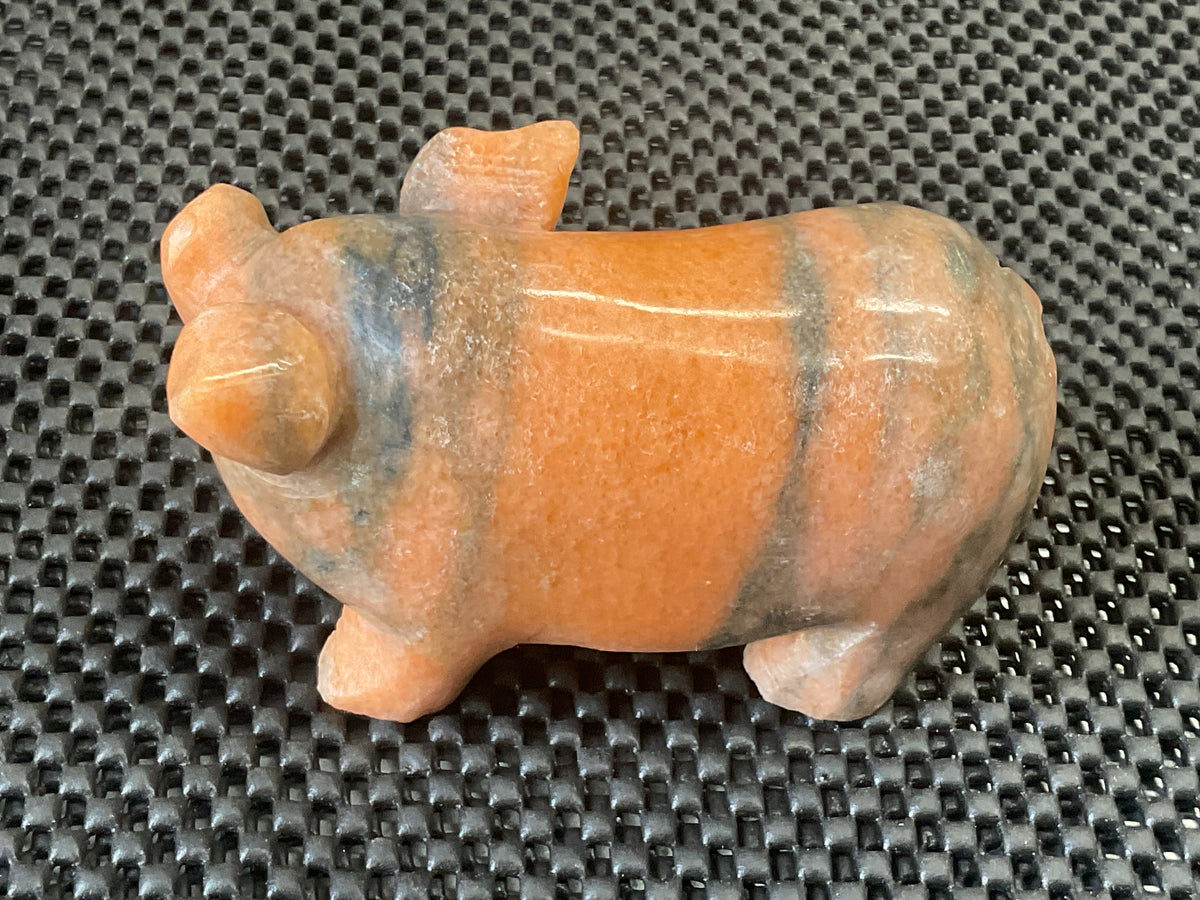 542g Sunstone Pig Carving