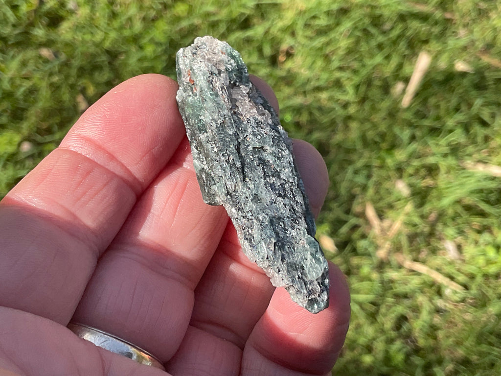 20g Dark Green Pakistan Kyanite + Rough 4B
