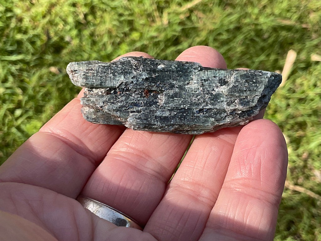 24g Dark Green Pakistan Kyanite + Rough 6A