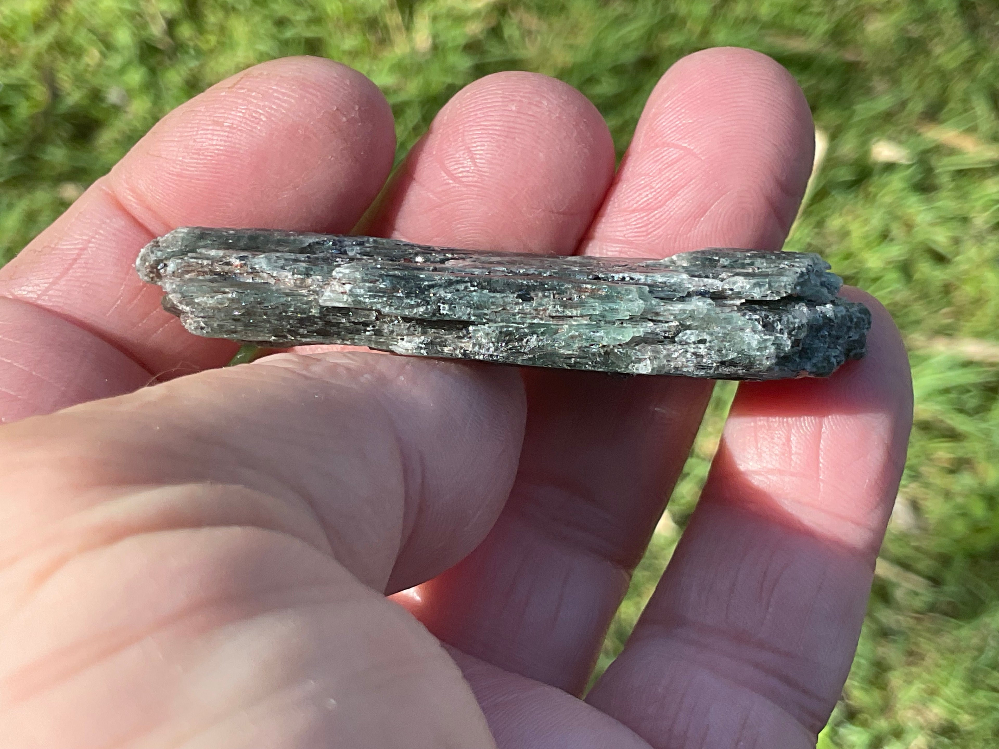 24g Dark Green Pakistan Kyanite + Rough 6A