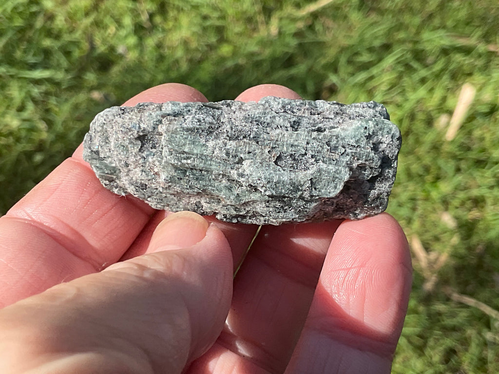 34g Dark Green Pakistan Kyanite + Rough 8A