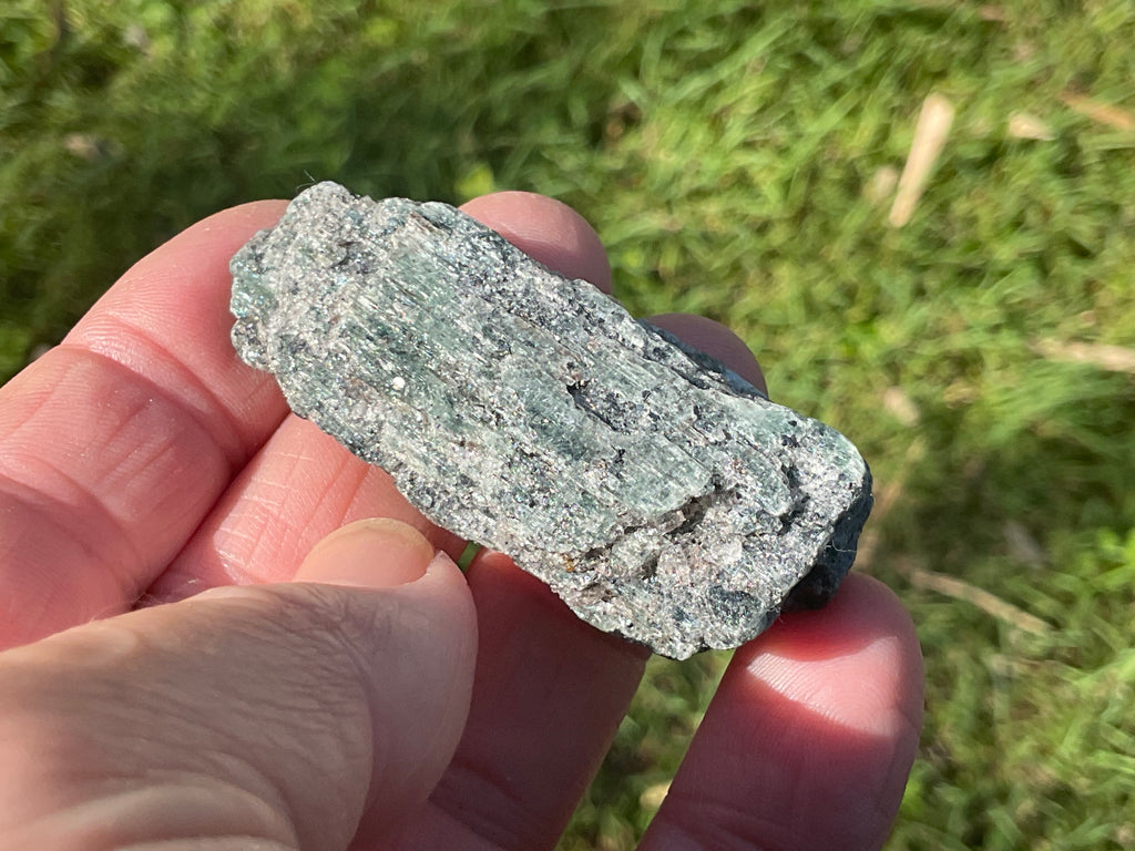 34g Dark Green Pakistan Kyanite + Rough 8A