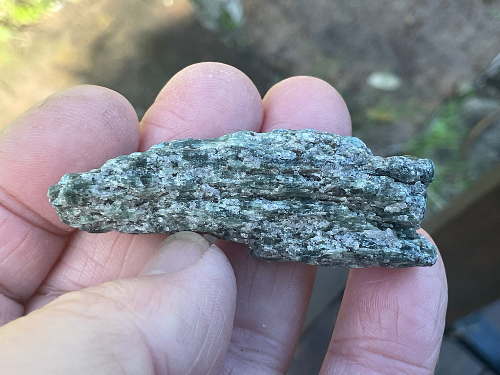 34g Dark Green Pakistan Kyanite + Rough 8A