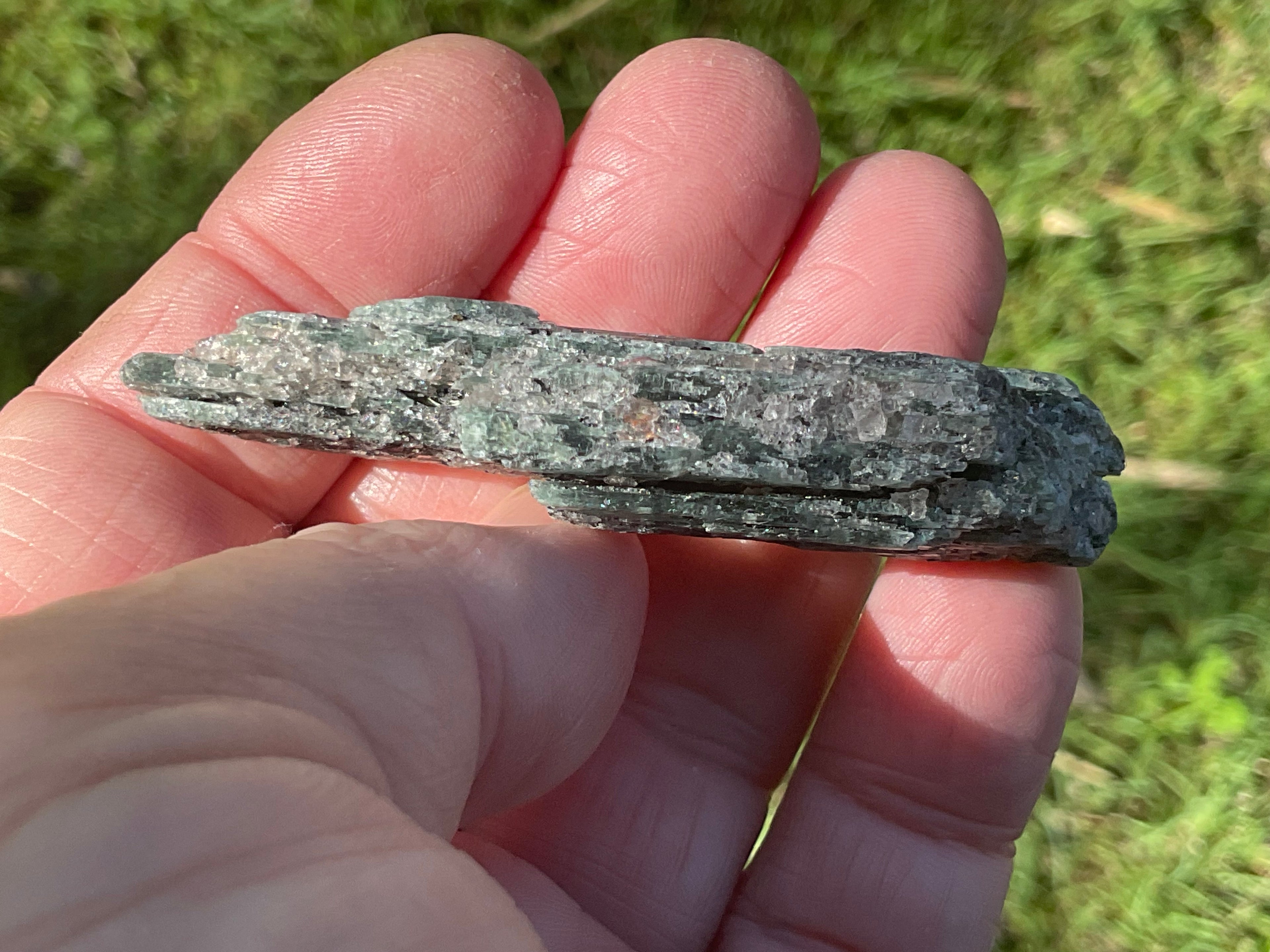 34g Dark Green Pakistan Kyanite + 8B