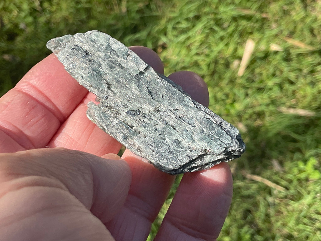 34g Dark Green Pakistan Kyanite + 8B
