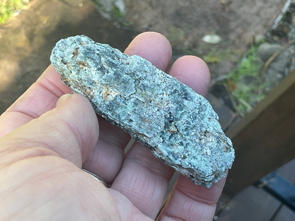 62g Dark Green Pakistan Kyanite + Rough 10A