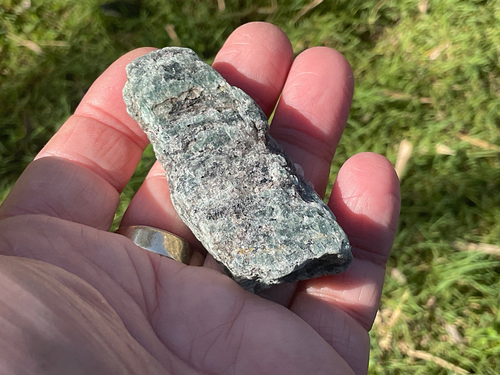 66g Dark Green Pakistan Kyanite + Rough 11A