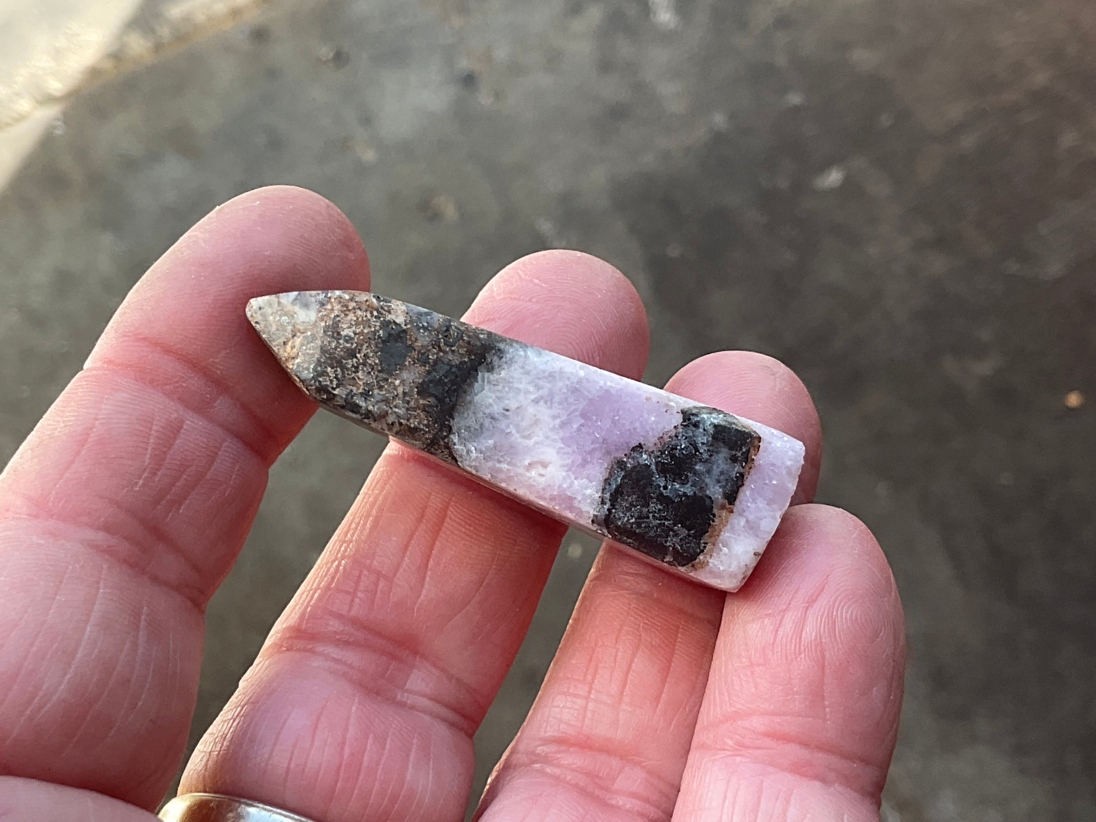 18g Pink Aragonite in Black Matrix Tower A