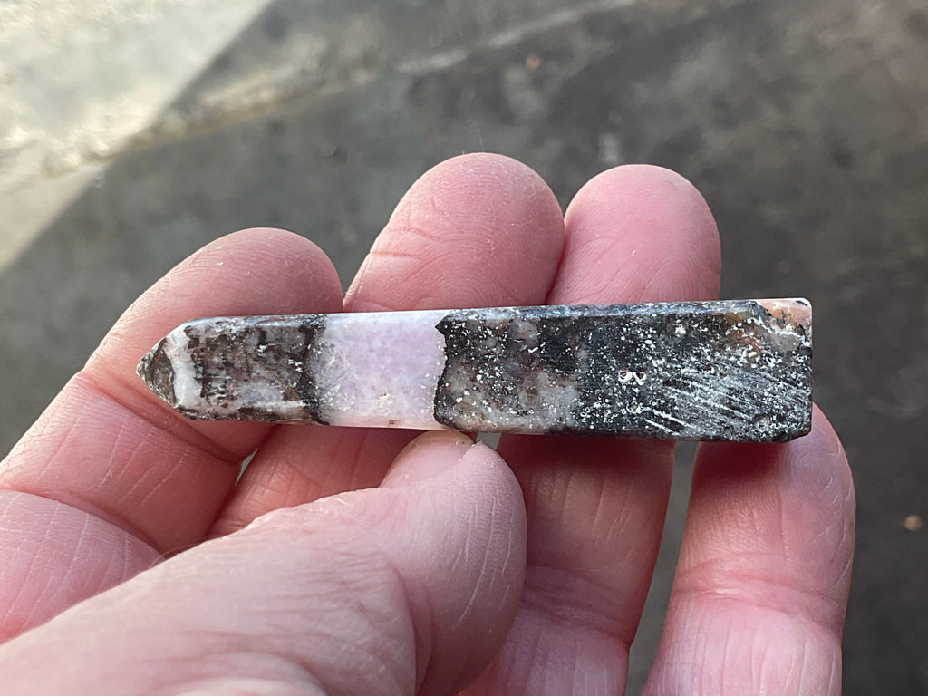 20g Pink Aragonite in Black Matrix Tower B