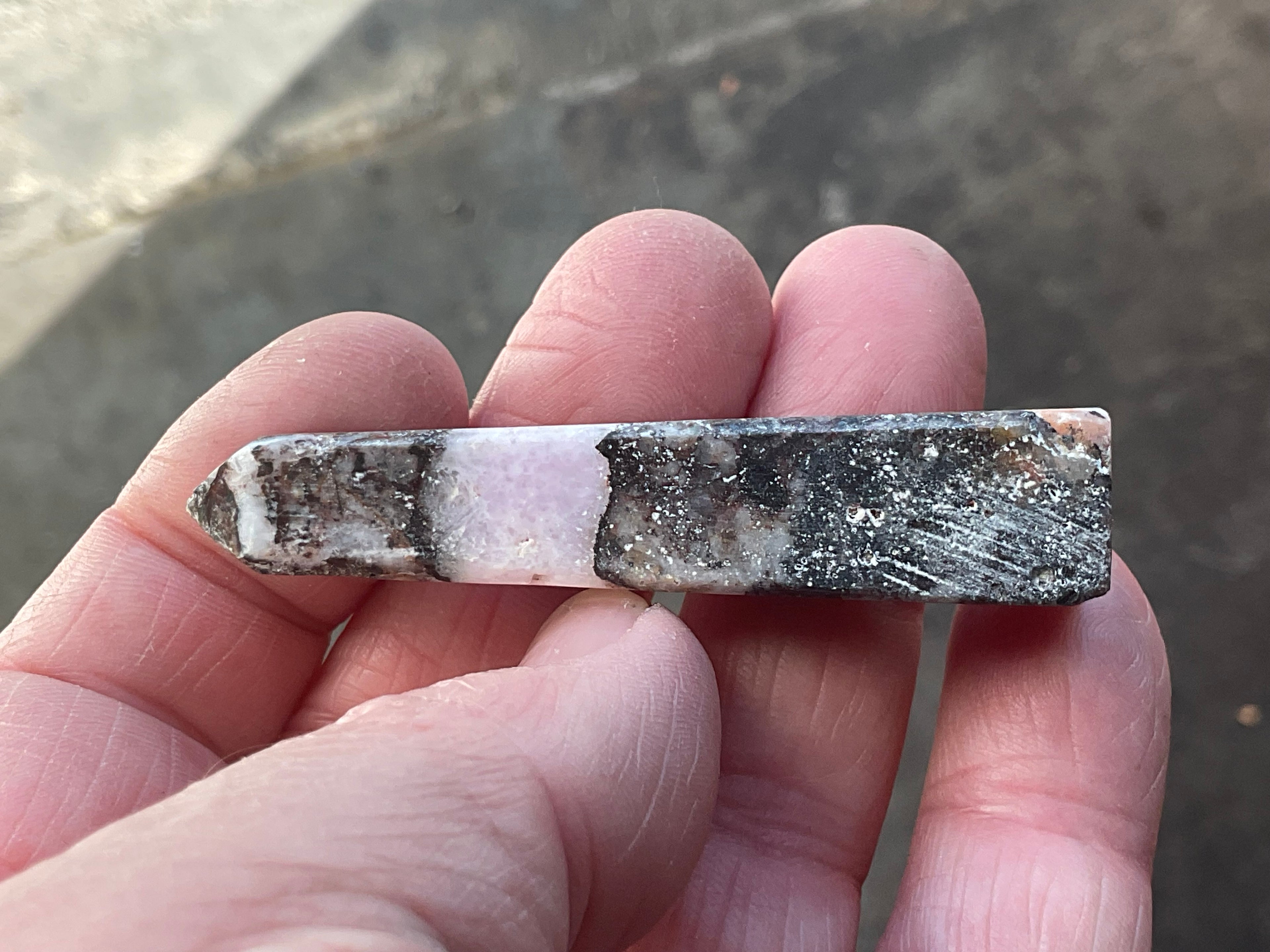 20g Pink Aragonite in Black Matrix Tower B