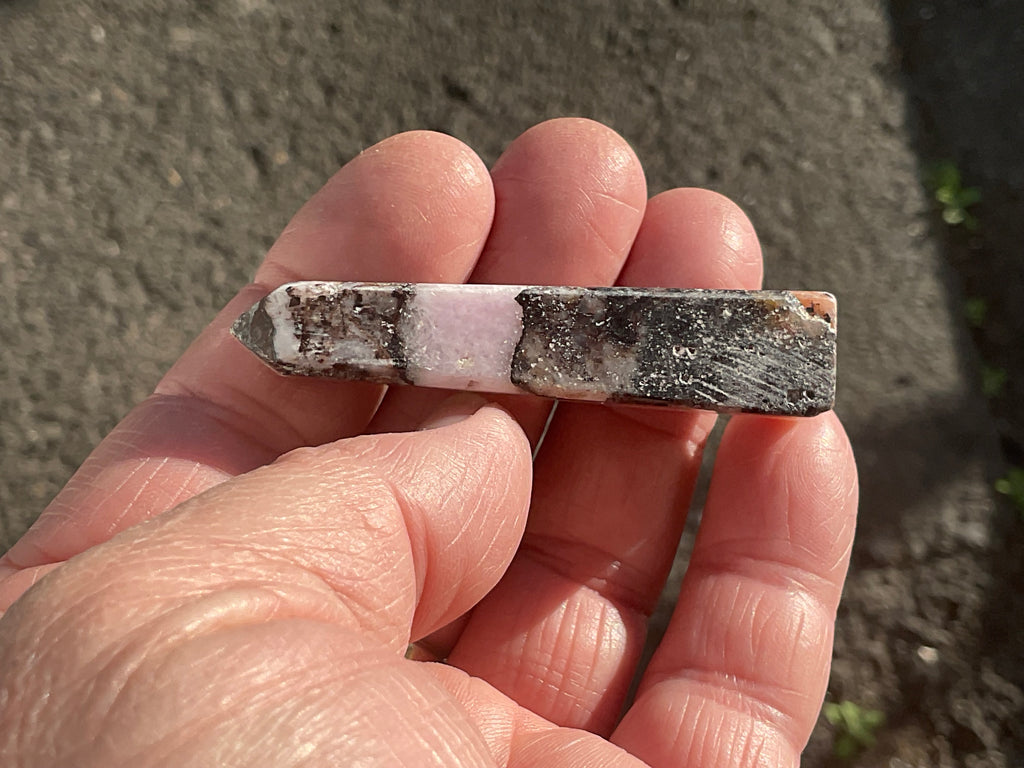 20g Pink Aragonite in Black Matrix Tower B