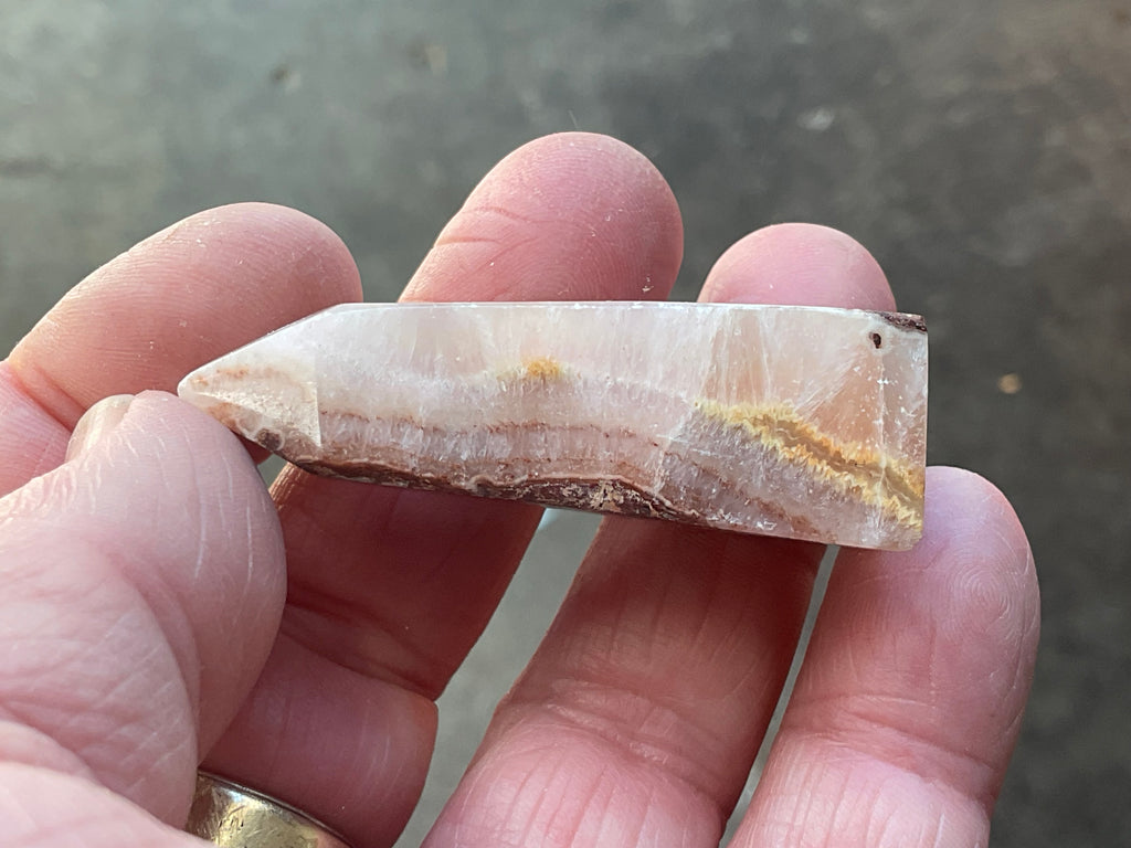26g Pink Aragonite In Black Matrix Tower D
