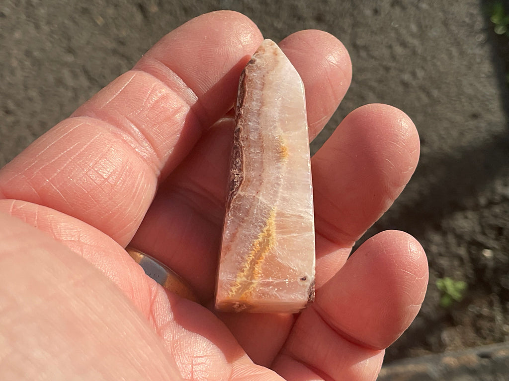26g Pink Aragonite In Black Matrix Tower D