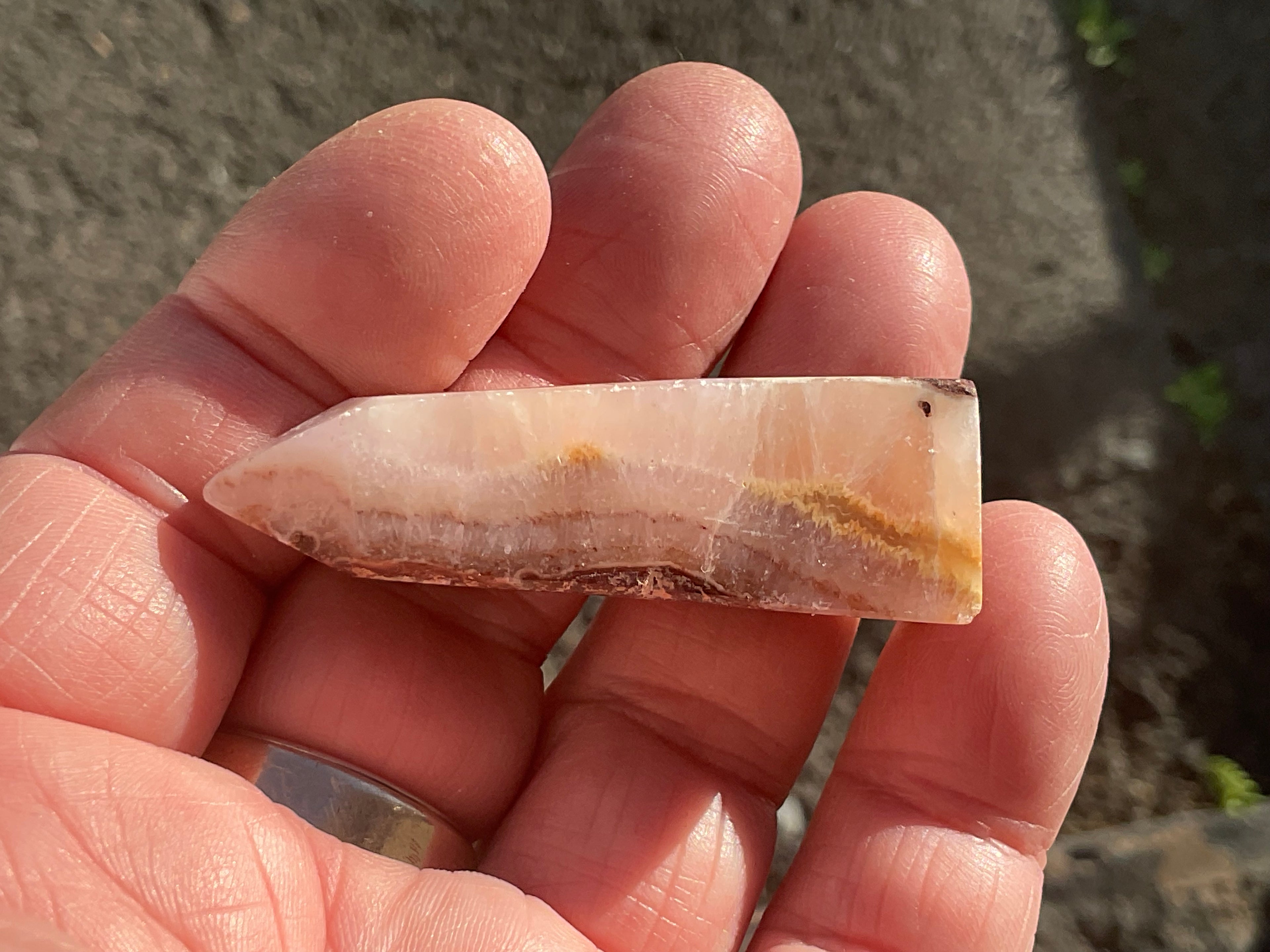 26g Pink Aragonite In Black Matrix Tower D