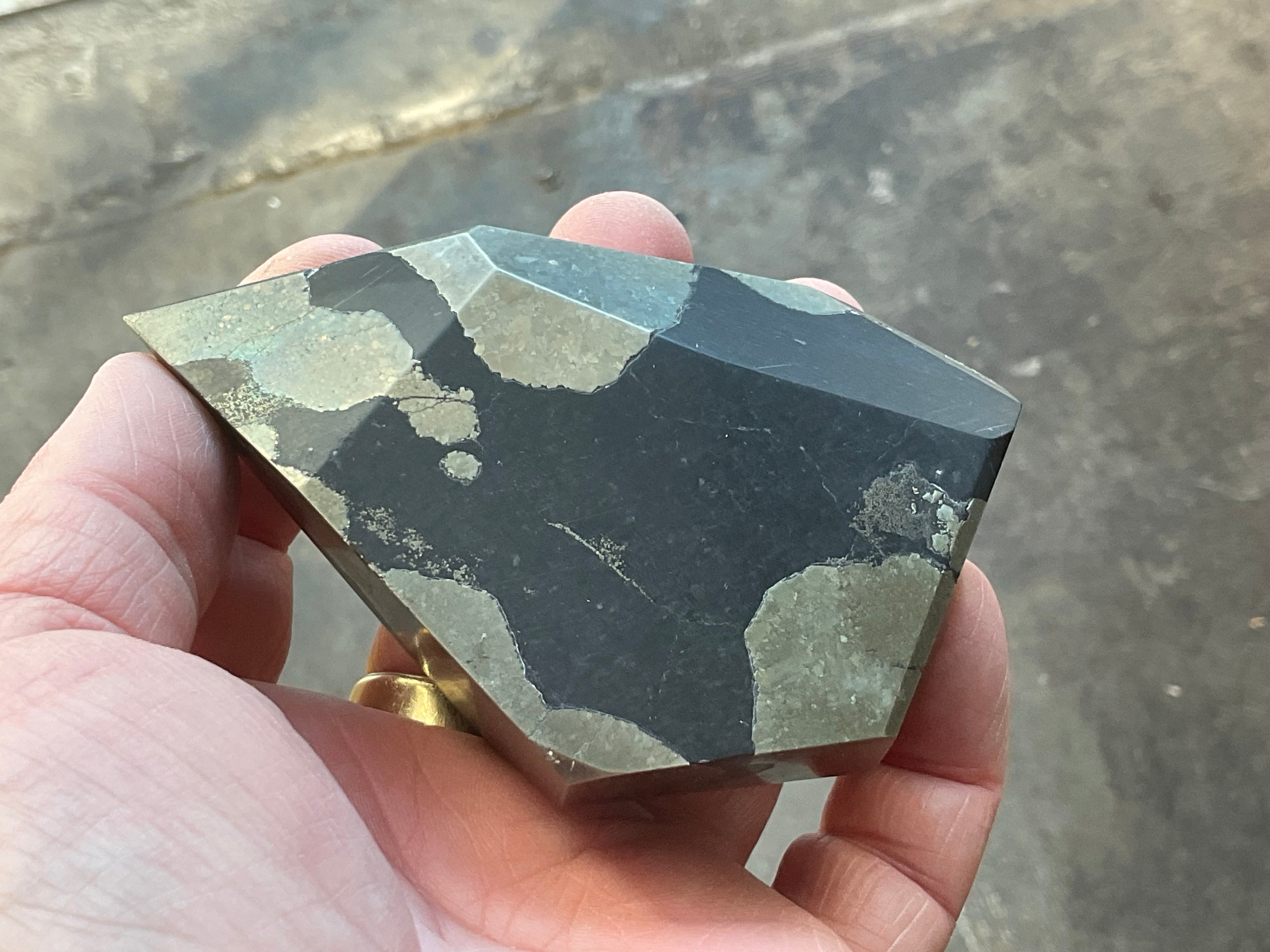 353g Pyrite in Shale Freeform C
