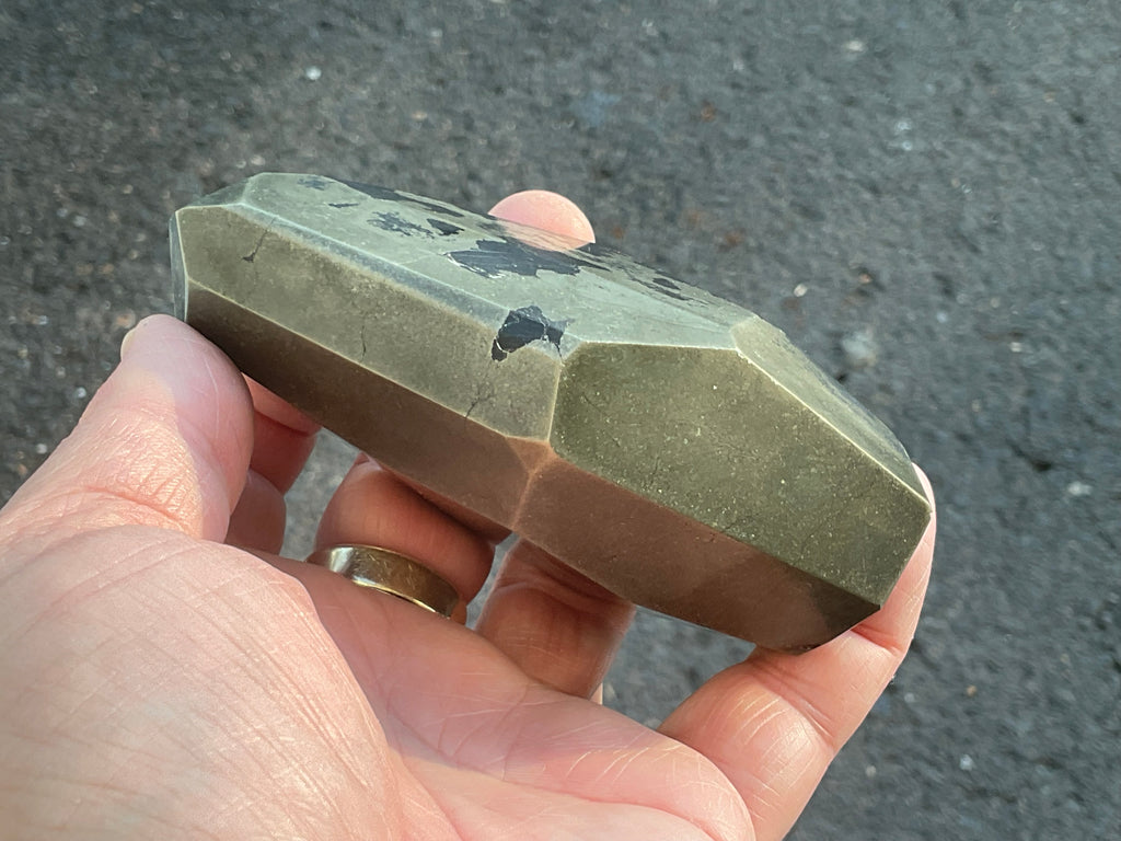 505g Pyrite in Shale E