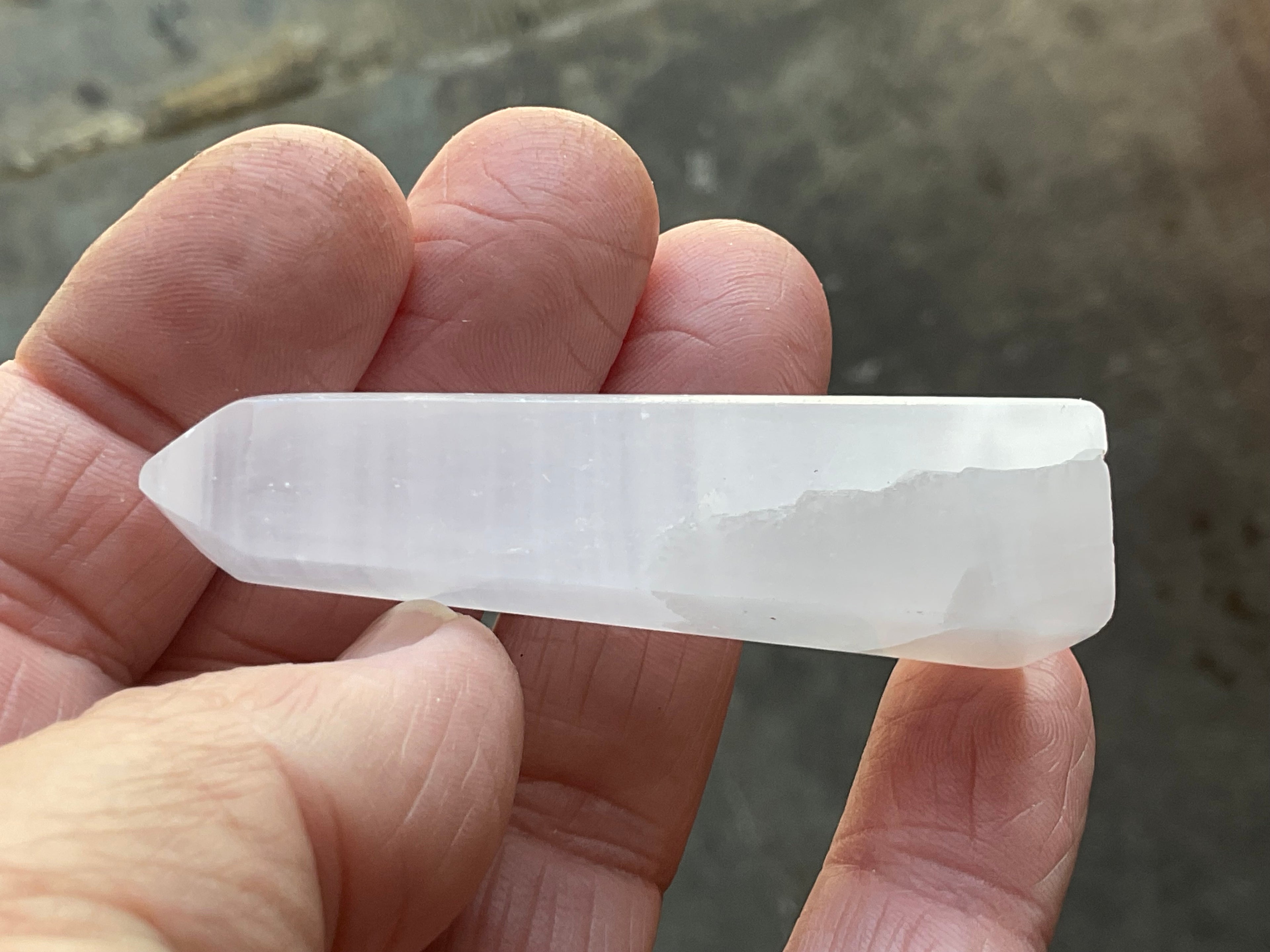 30g Mangano Calcite Tower 2A