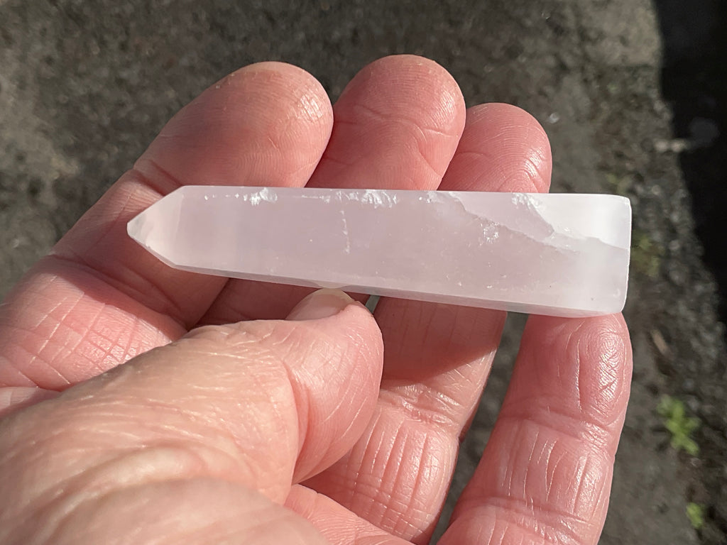 30g Mangano Calcite Tower 2A