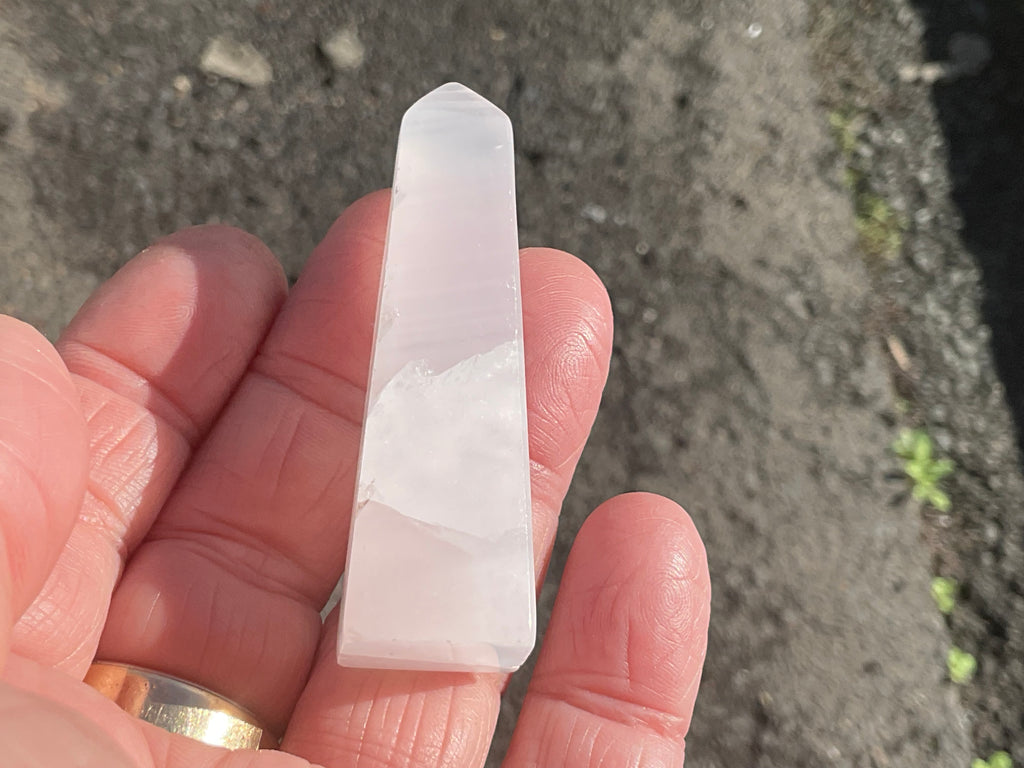 30g Mangano Calcite Tower 2A