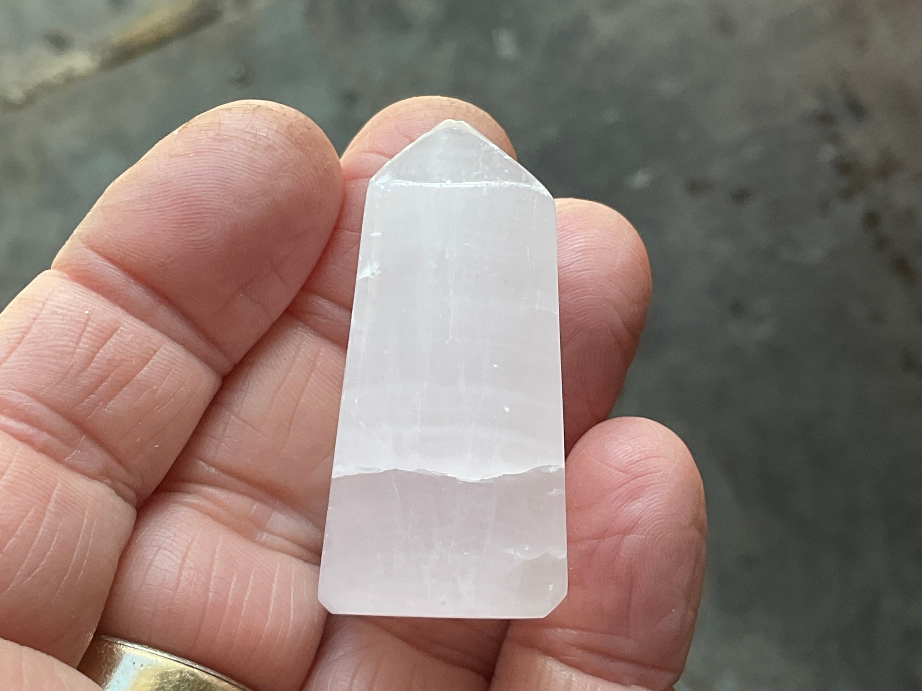 32g Mangano Calcite Tower 3A