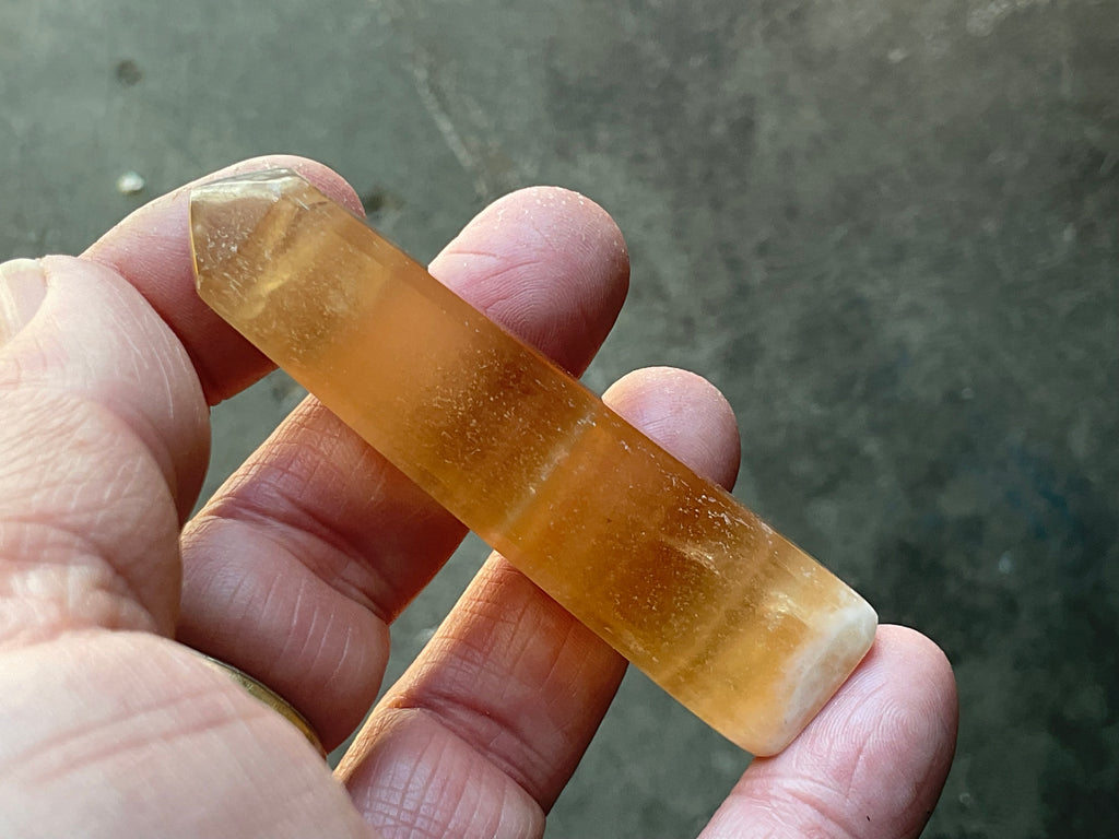 48g Honey Calcite Generator 1A