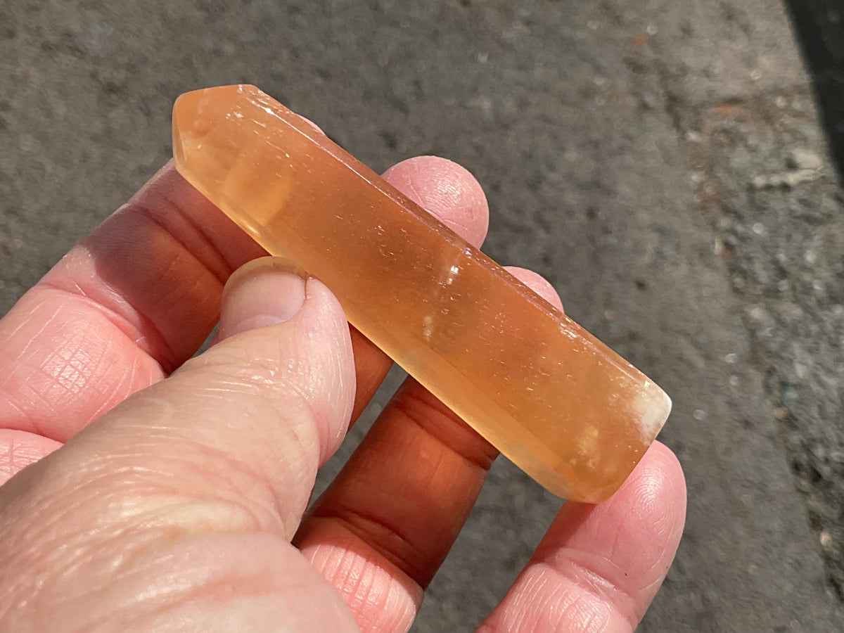 48g Honey Calcite Generator 1A
