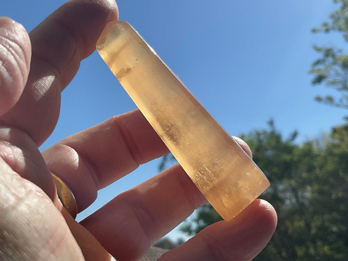 48g Honey Calcite Generator 1A