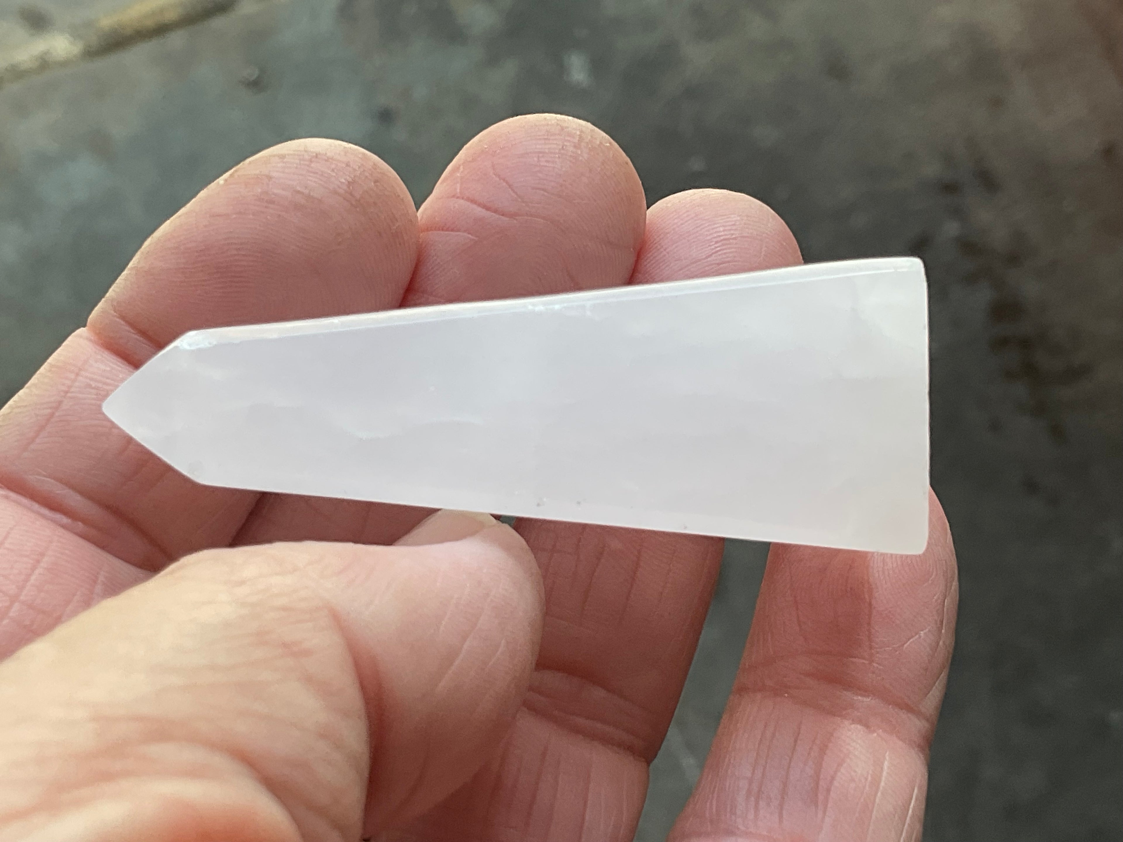 44g Mangano Calcite Tower 3 B