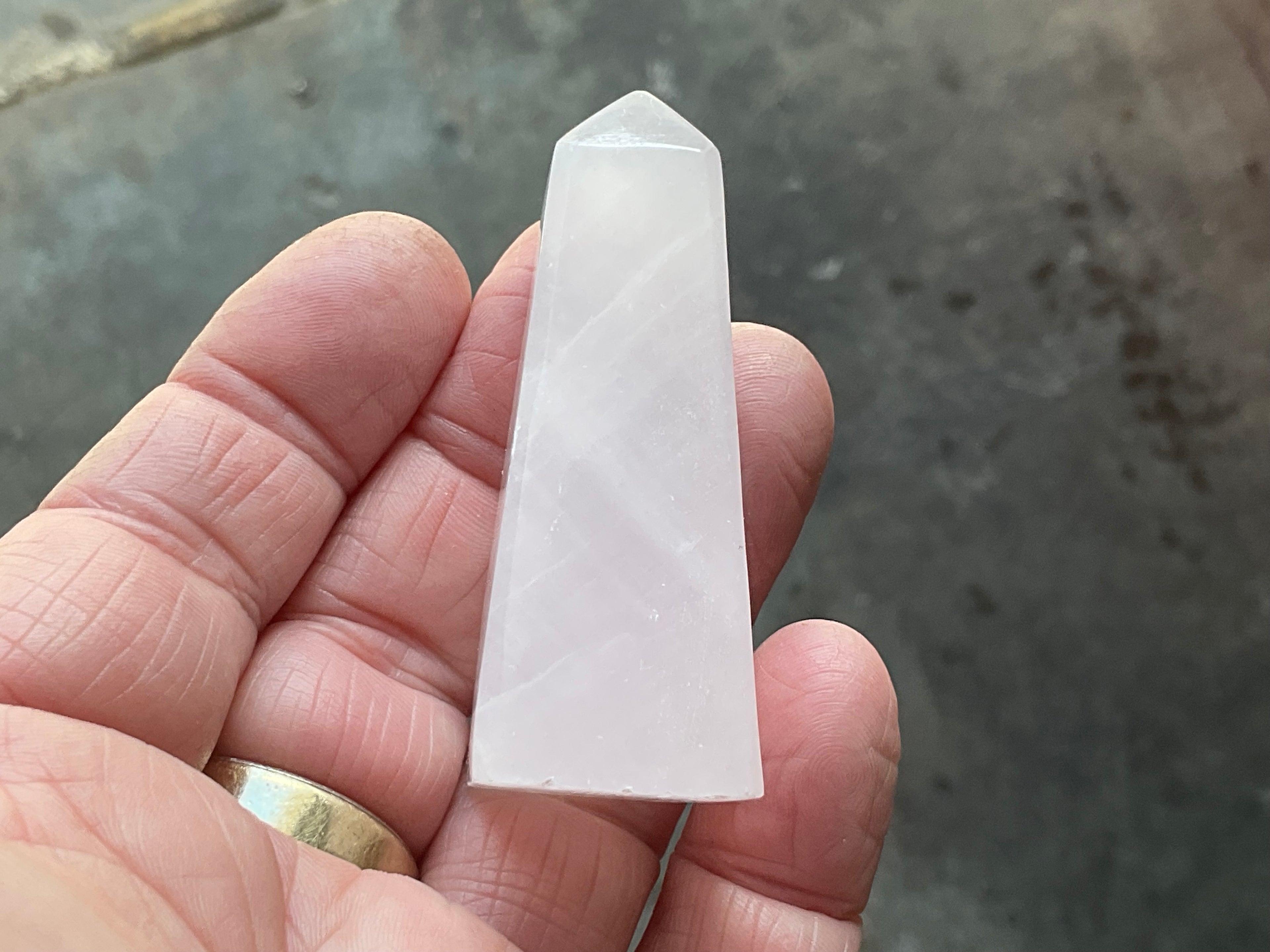 44g Mangano Calcite Tower 3 B