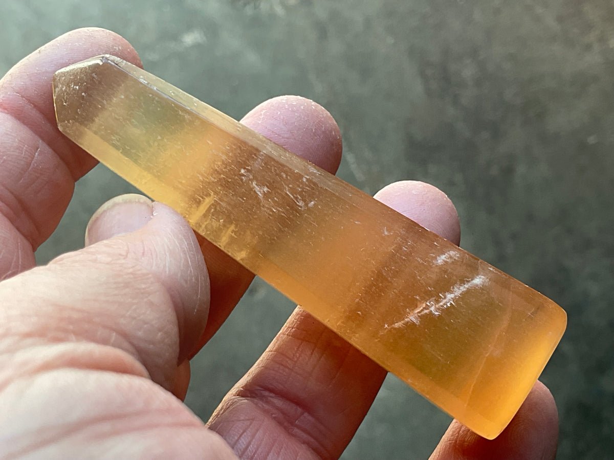 61g Honey Calcite Generator 1C