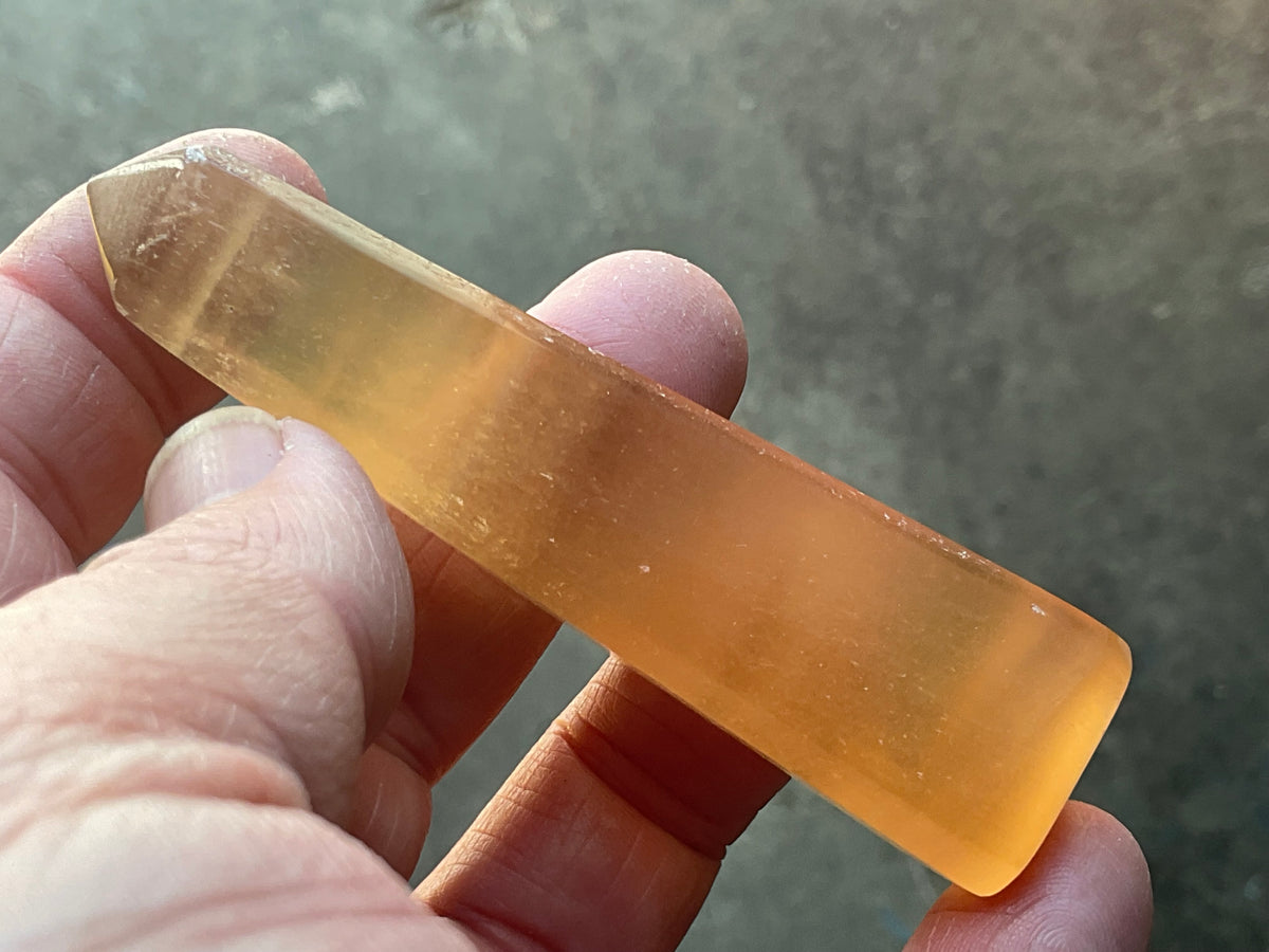61g Honey Calcite Generator 1C