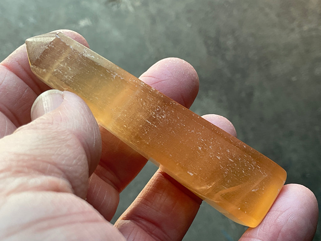 61g Honey Calcite Generator 1C