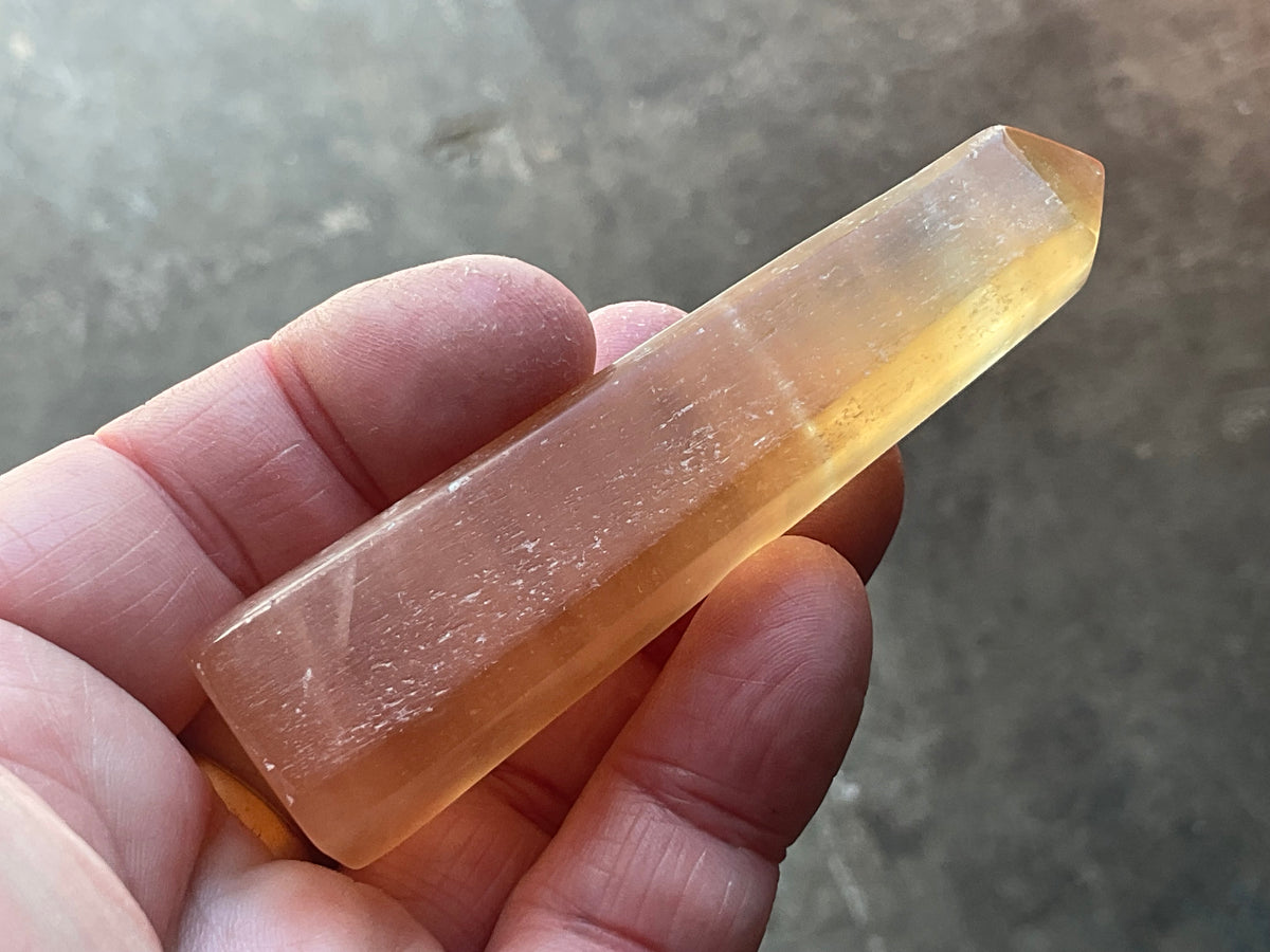 61g Honey Calcite Generator 1C