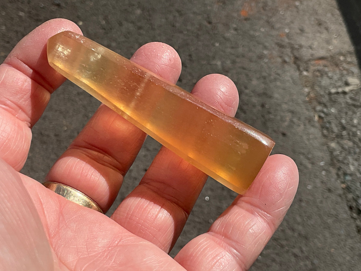 53g Honey Calcite Generator 2B