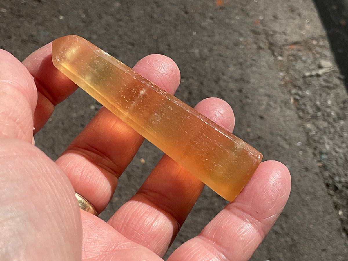 53g Honey Calcite Generator 2B