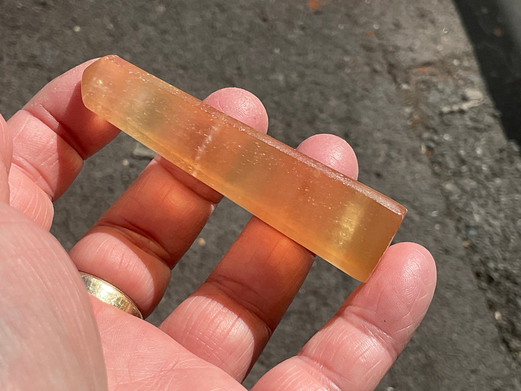 53g Honey Calcite Generator 2B