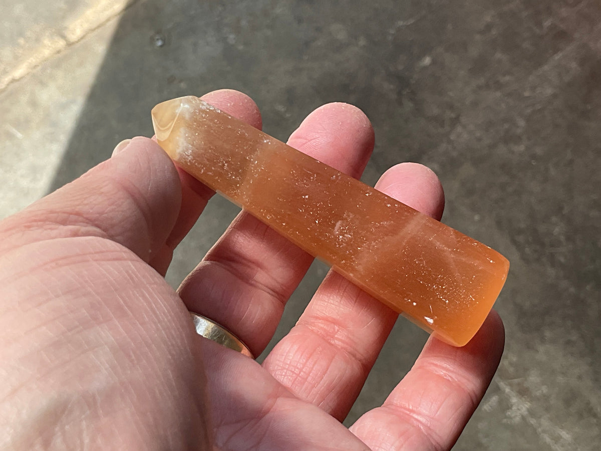 62g Honey Calcite Generator 2C