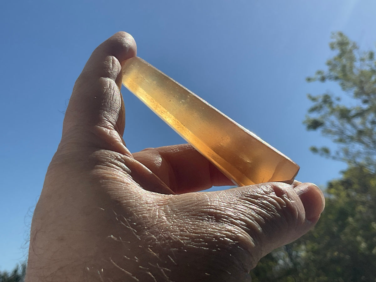 62g Honey Calcite Generator 3A