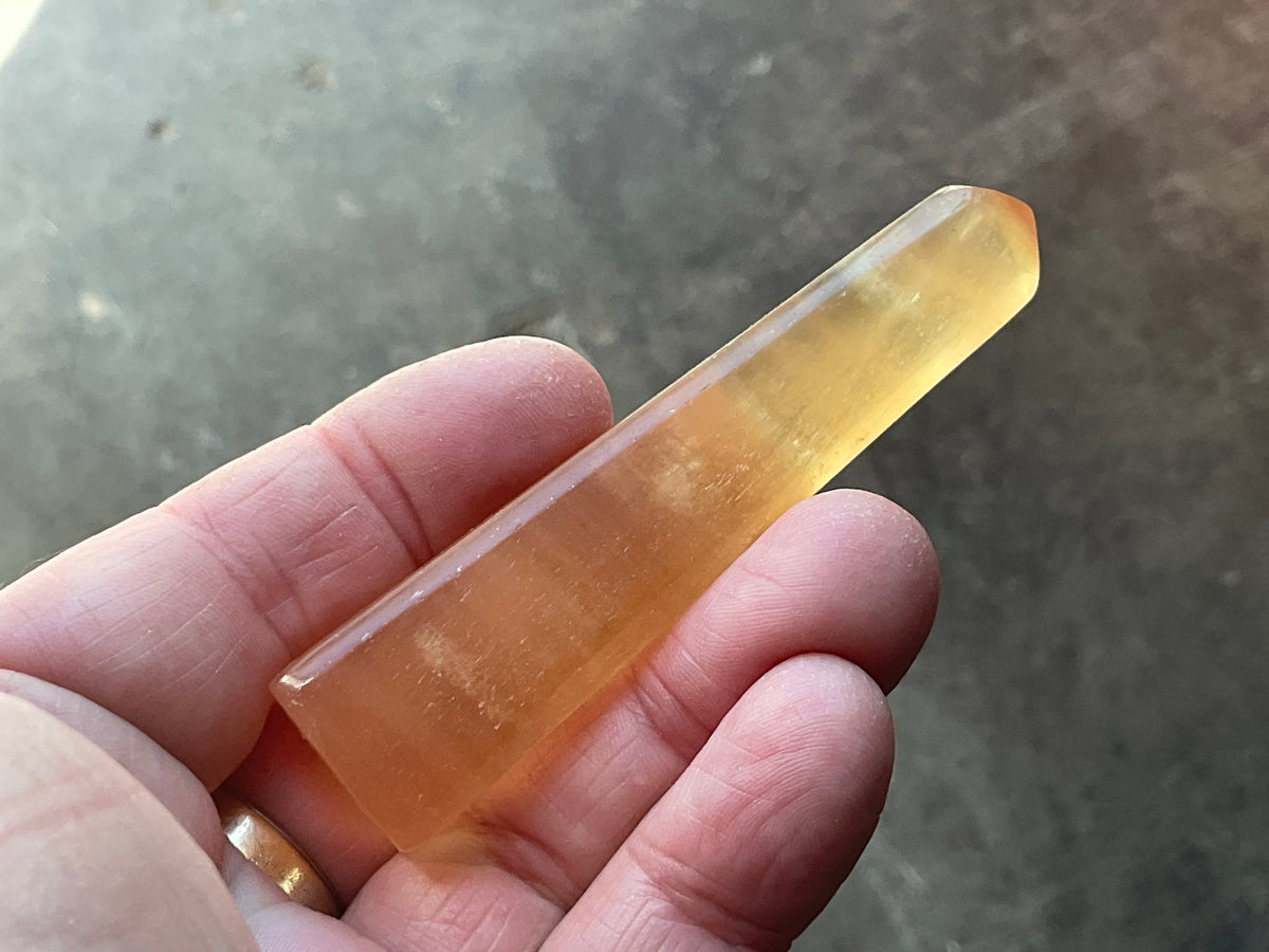 59g Honey Calcite Generator 3B