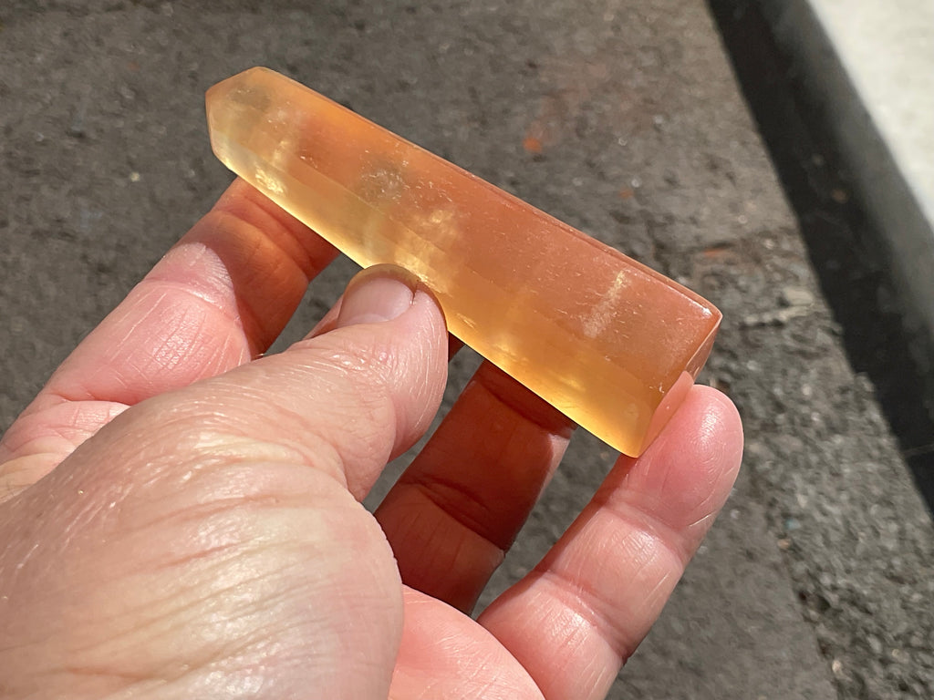 59g Honey Calcite Generator 3B