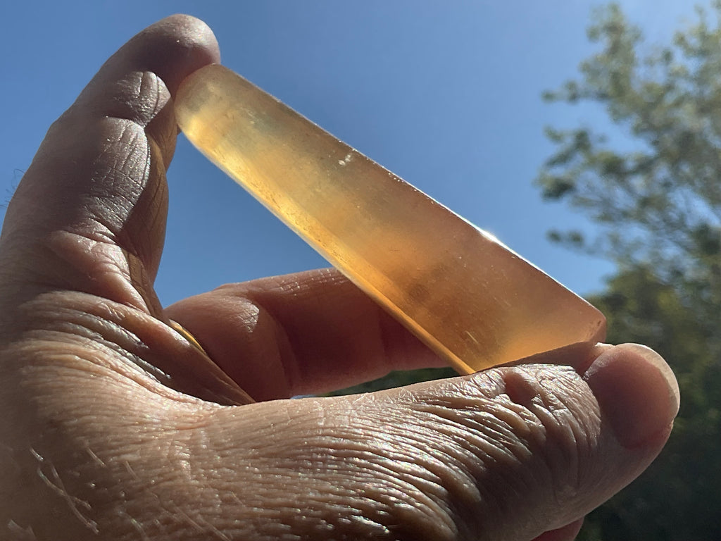 59g Honey Calcite Generator 3B