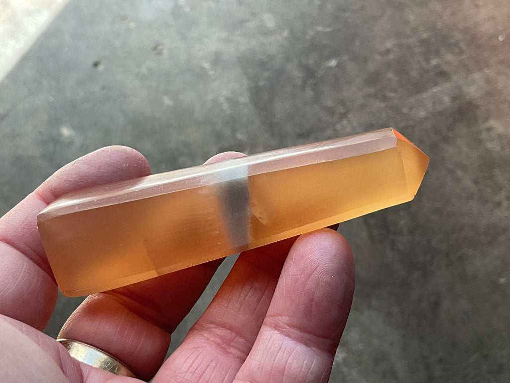 67g Honey Calcite Generator 3C