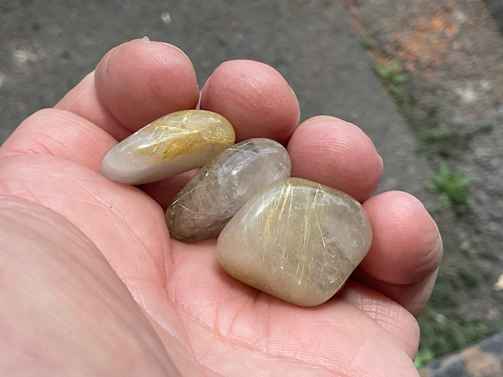 34g Golden Rutile Tumbled Stone Group 2