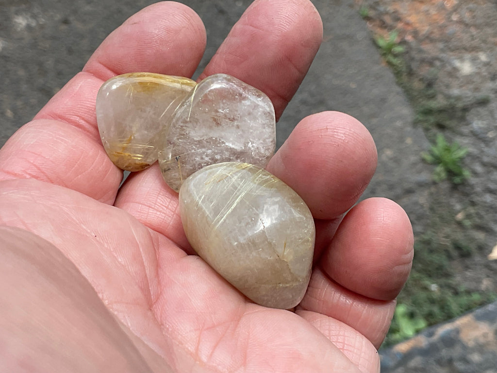 34g Golden Rutile Tumbled Stone Group 2