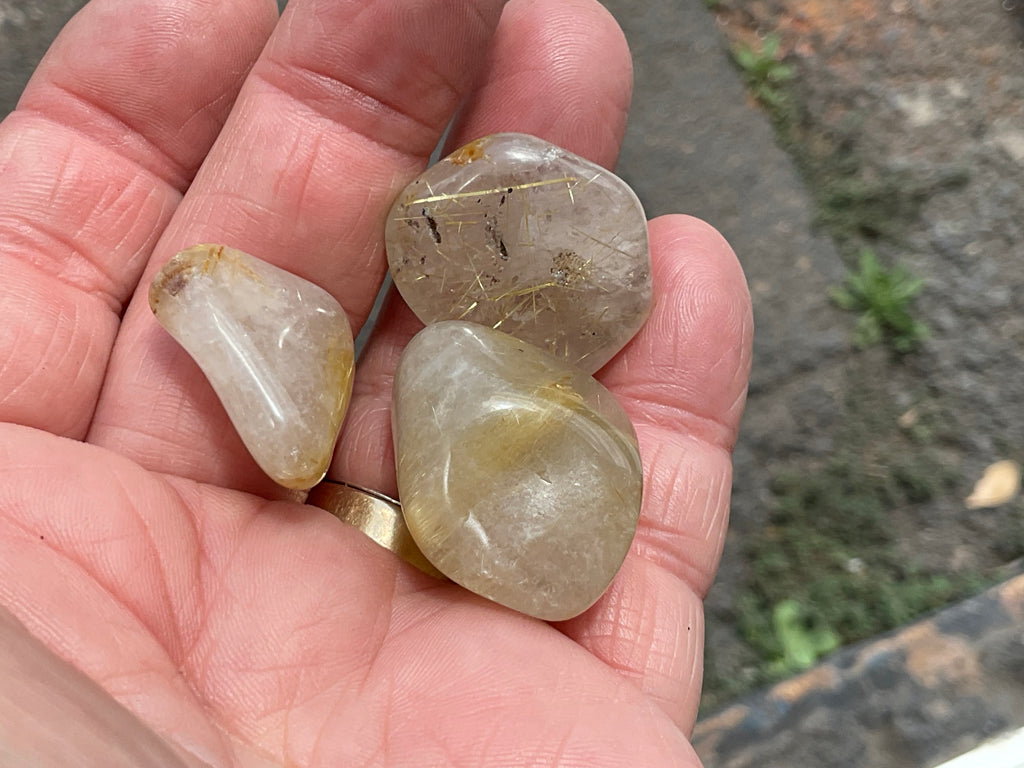34g Golden Rutile Tumbled Stone Group 2