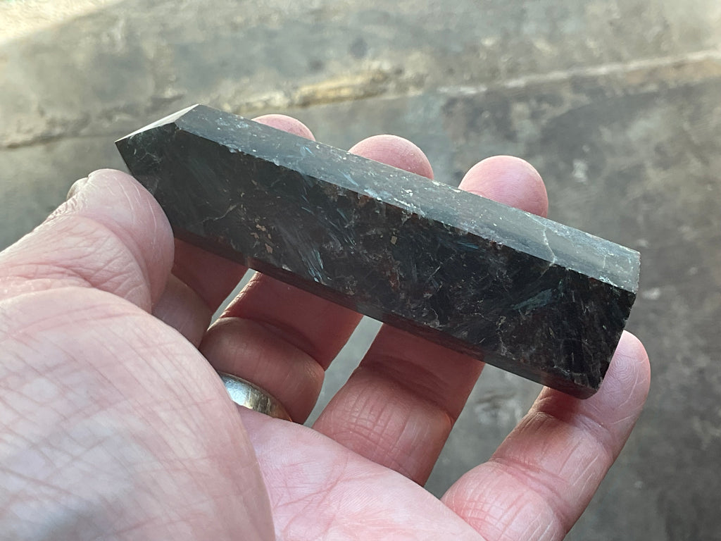 104g Arfvedsonite Generator 1C