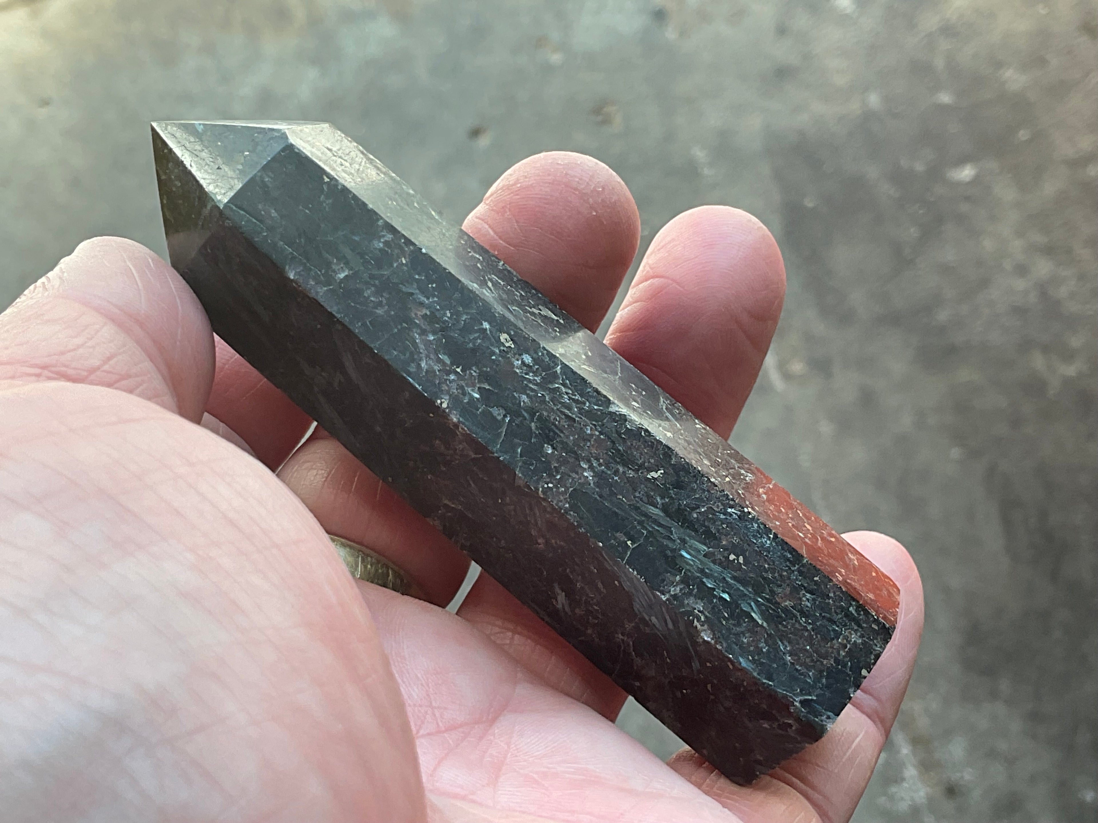 112g Arfvedsonite Generator 3C