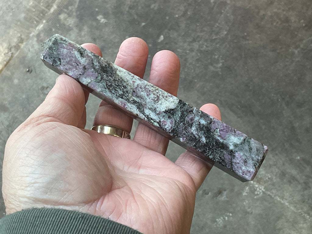 157g Ruby/Spinel in Matrix Generator B