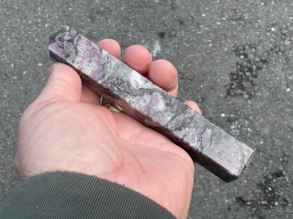 157g Ruby/Spinel in Matrix Generator B