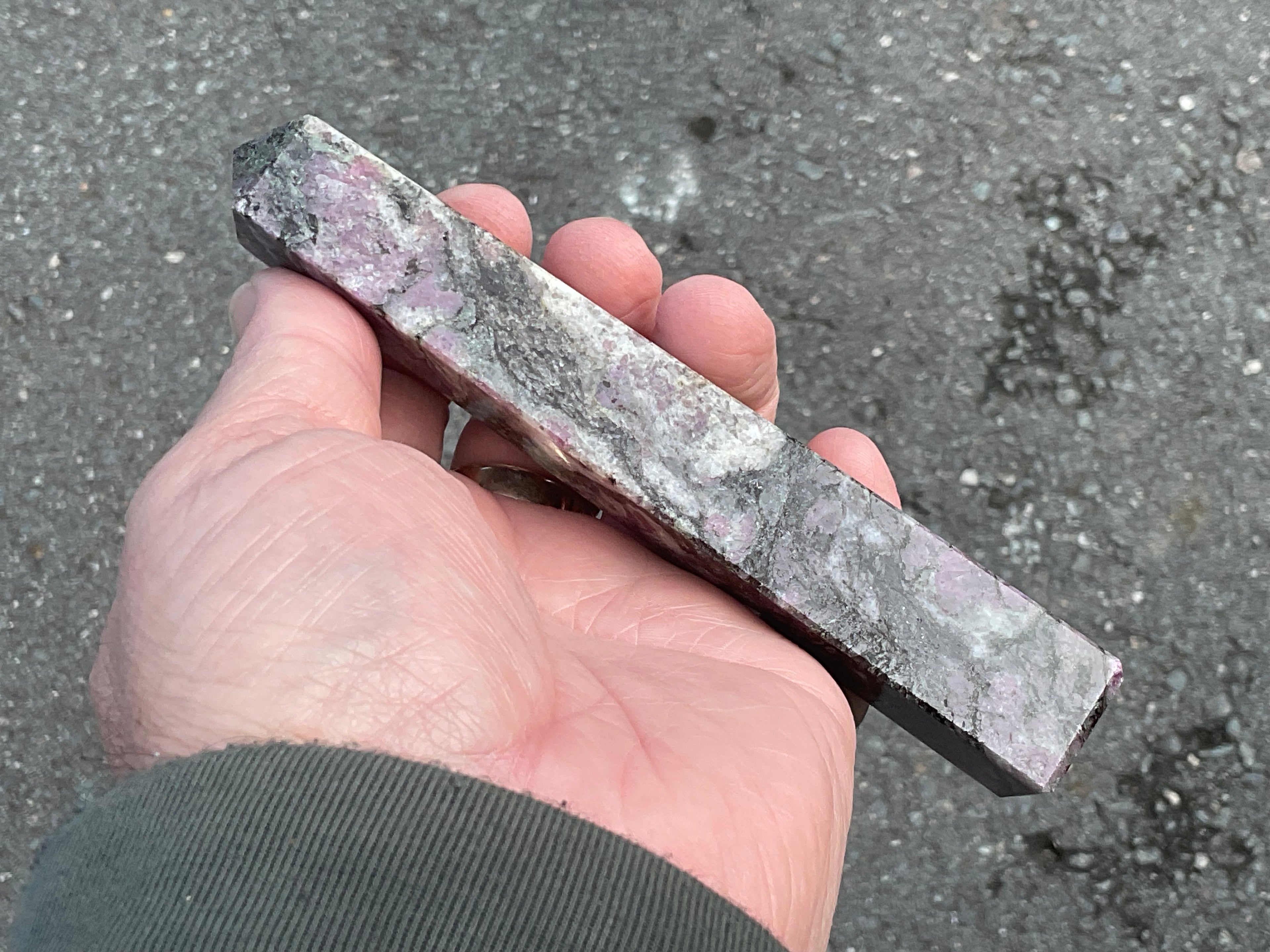 157g Ruby/Spinel in Matrix Generator B